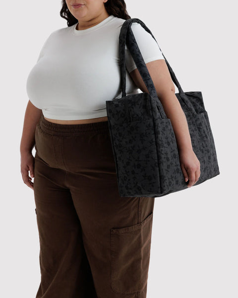 Baggu | Cloud Carry-on | Charcoal Ditsy Floral