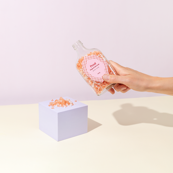 Magical salt soak Petal | Bon Lux