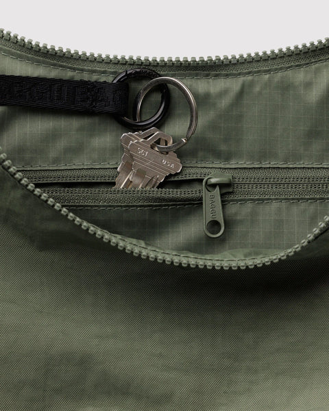 Baggu | Medium Nylon Crescent Bag | Caper