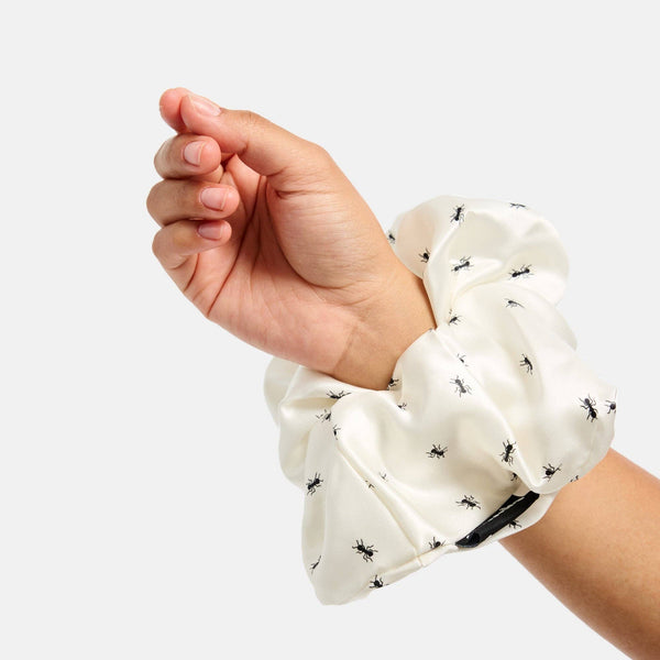 Silk Scrunchie in Large Ants | Chunks