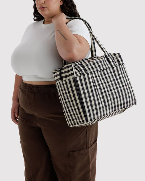 Baggu | Small Cloud Carry-On | Black And Cream Gingham
