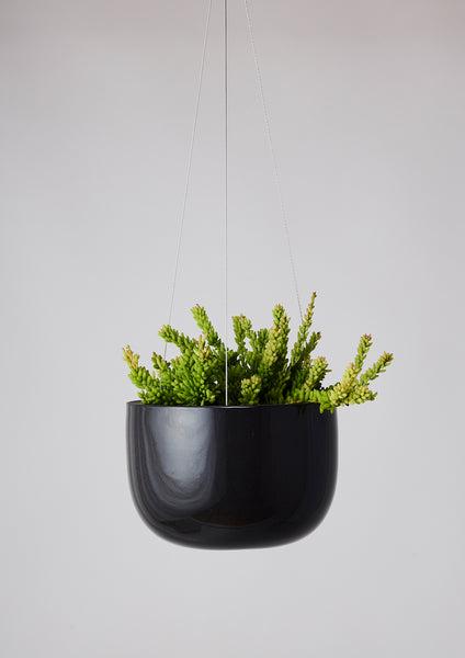 Glazed Earth Hanging Planter black onyx, mid | Angus and Celeste