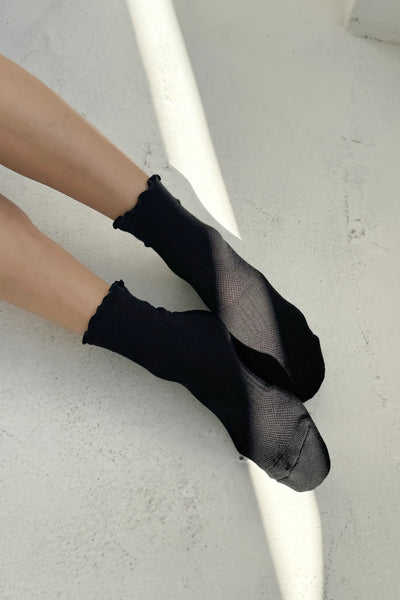 Ruffled Hugger Crew Socks - Black | Le Bon Shoppe
