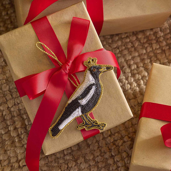 Shiny Bandit Magpie Decoration | Florabelle