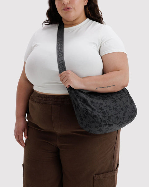 Baggu | Medium Nylon Crescent Bag | Charcoal Ditsy Floral