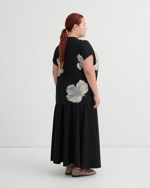 GEOMETRY TEE - Monochrome Floral | Kowtow