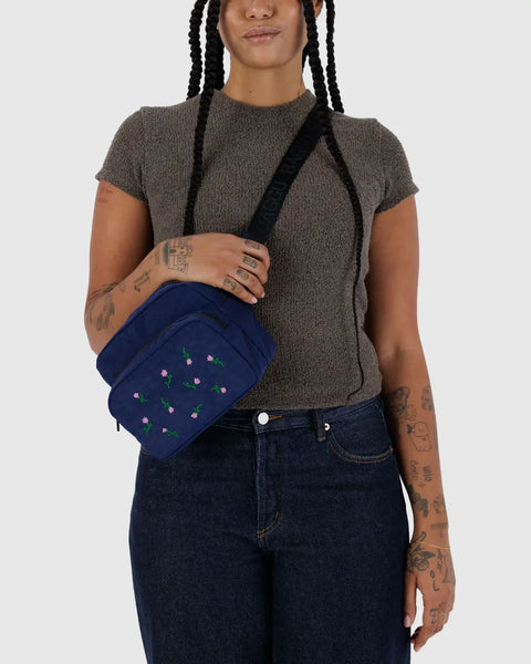 Baggu | Fanny Pack | Embroidered Wildflower