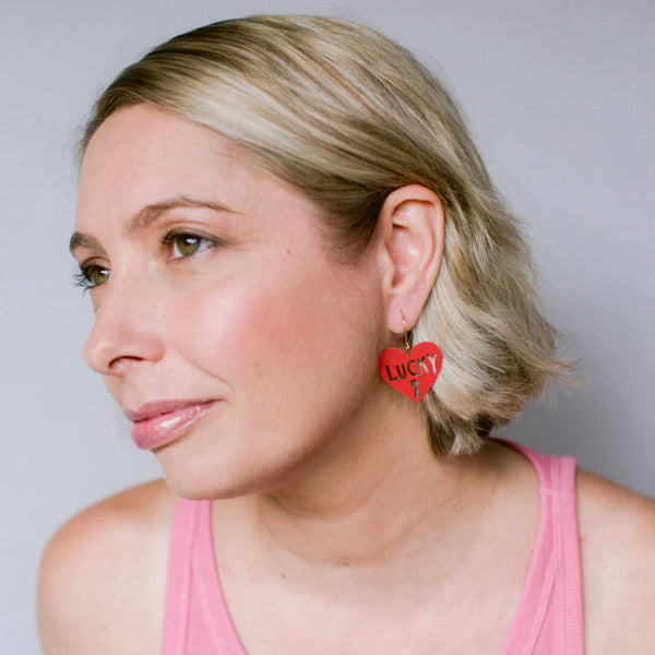 Midi Lucky Heart earrings in Red  | Denzandco