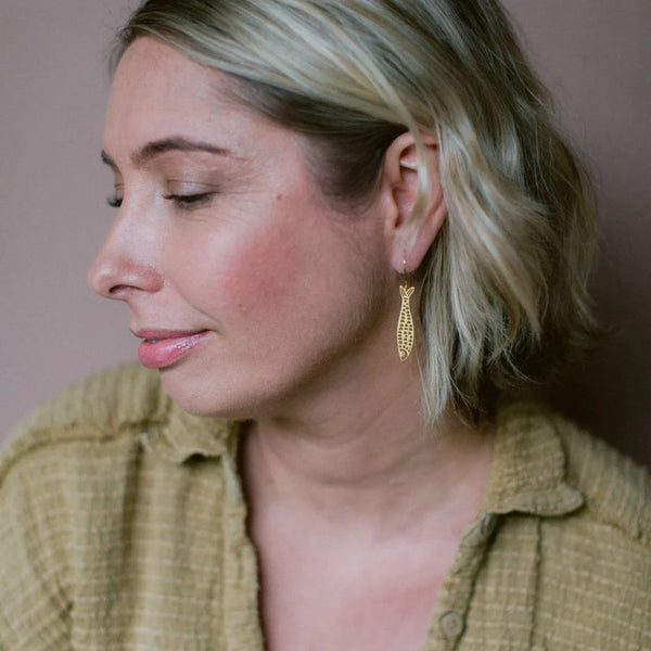 Mini Fishy Earring in Gold | Denzandco