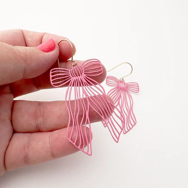 Pretty Bow earrings in Pink  | Denzandco