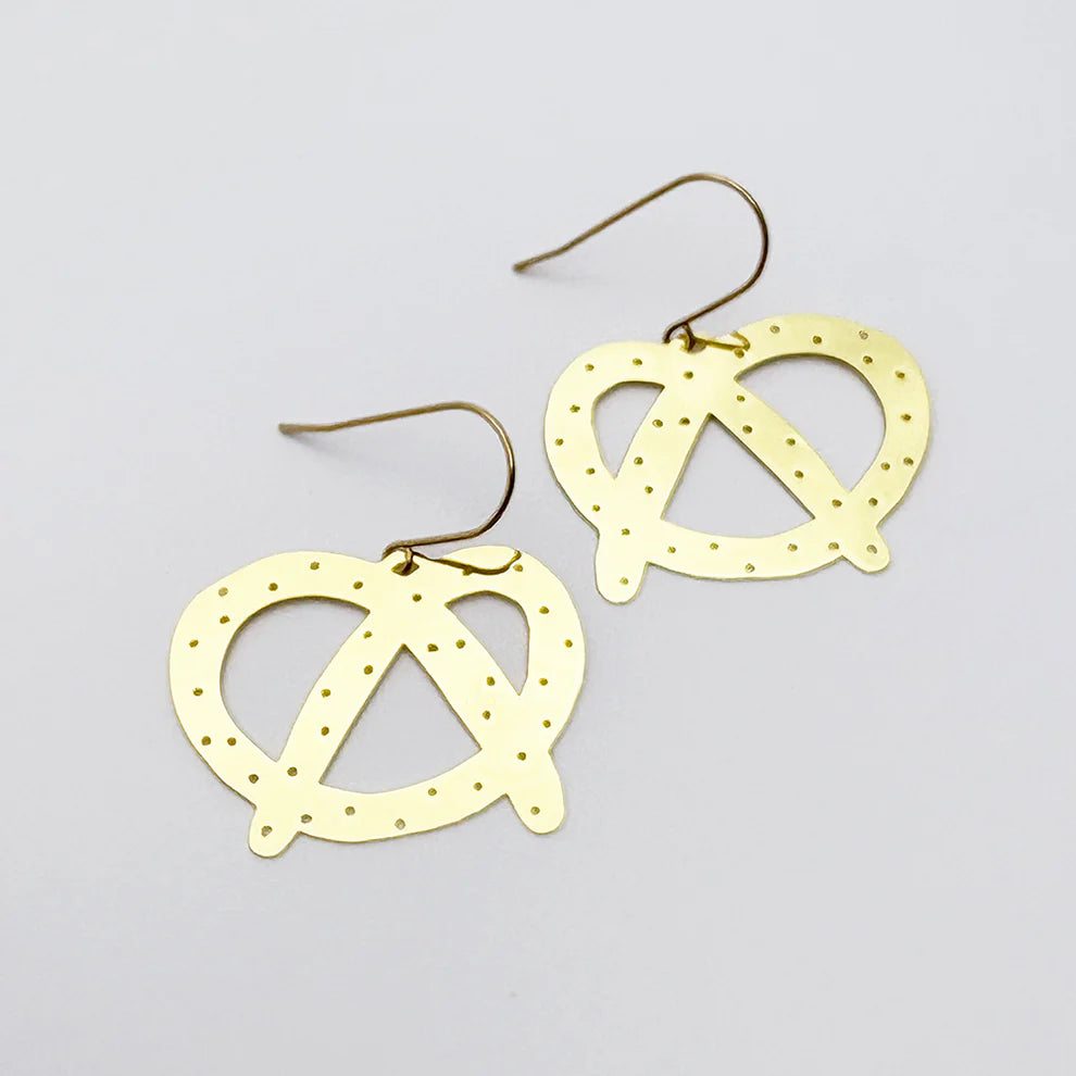 Midi Pretzel Earrings in Gold | Denzandco