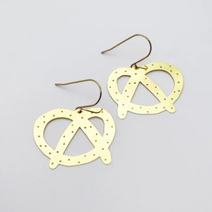 Midi Pretzel Earrings in Gold | Denzandco