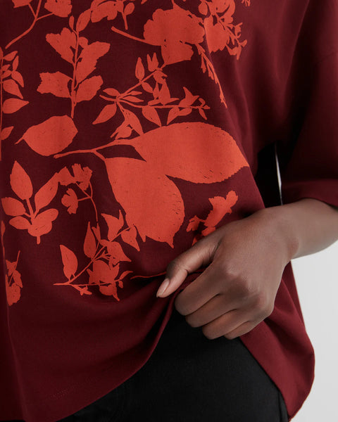 Stencil TEE - Maroon | Kowtow