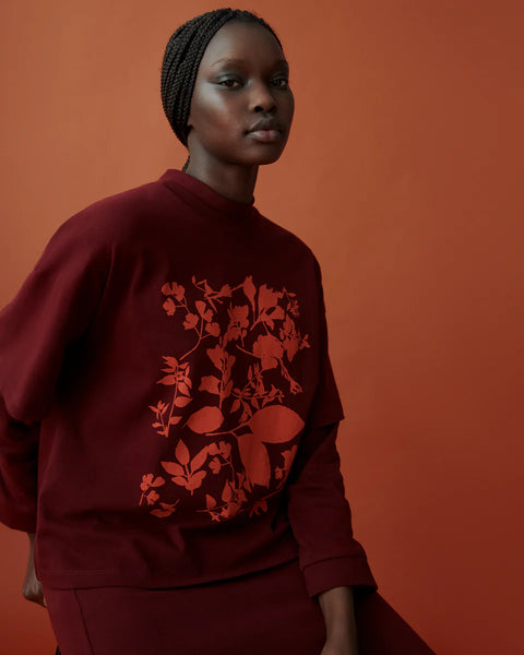 Stencil TEE - Maroon | Kowtow