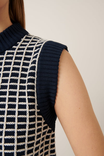 GRID VEST | Kowtow | Navy Grid