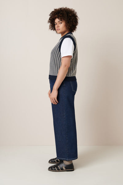 GRID VEST | Kowtow | Navy Grid