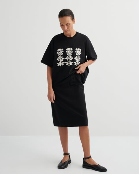 MOTIF TEE - BLACK | Kowtow