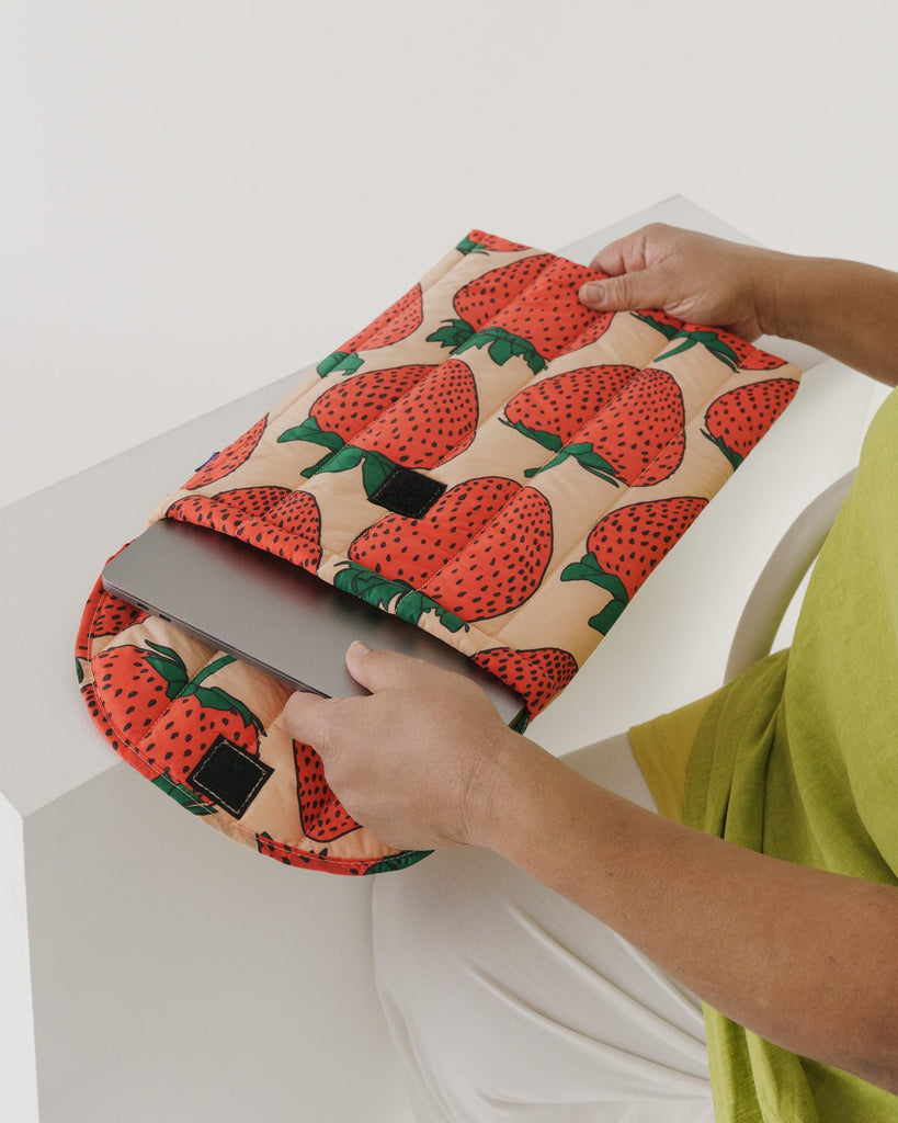 Baggu strawberry deals